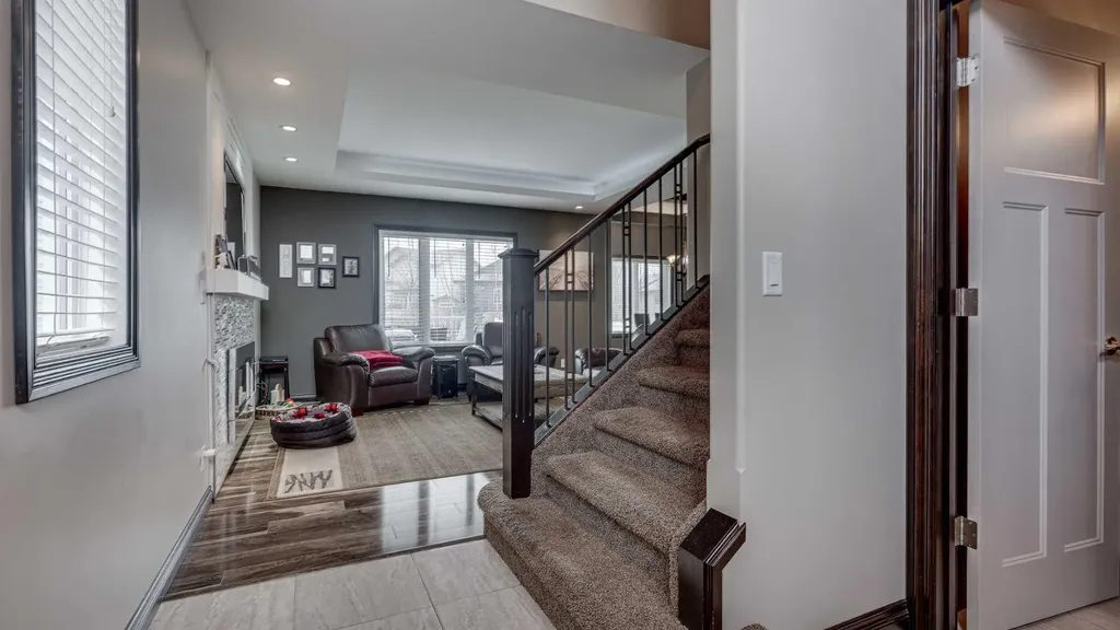 240 Van Slyke Way Red Deer AB T4R 0N9