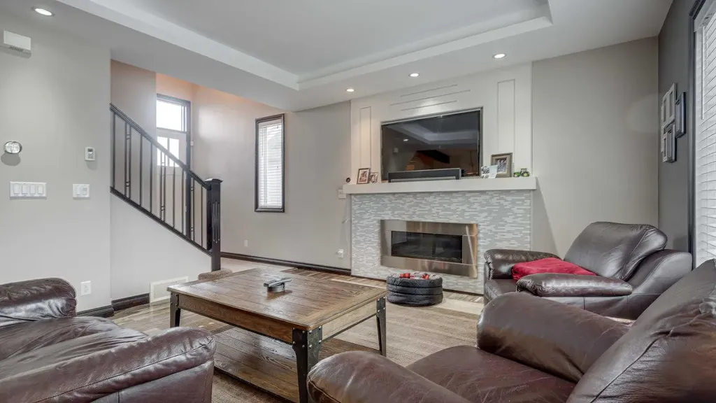 240 Van Slyke Way Red Deer AB T4R 0N9