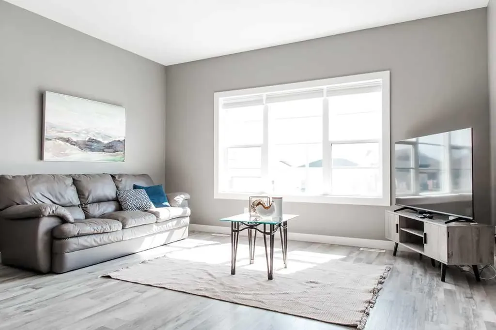 11530 73 Avenue Grande Prairie AB T8W 0J5