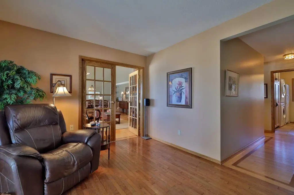 5215 67 Street Ponoka AB T4J 1K3