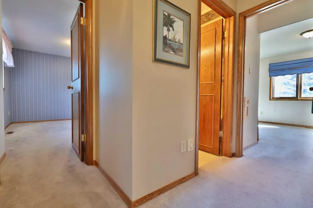 5215 67 Street Ponoka AB T4J 1K3