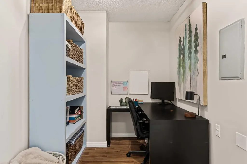 5115 Richard Road SW Calgary AB T3E 7M7