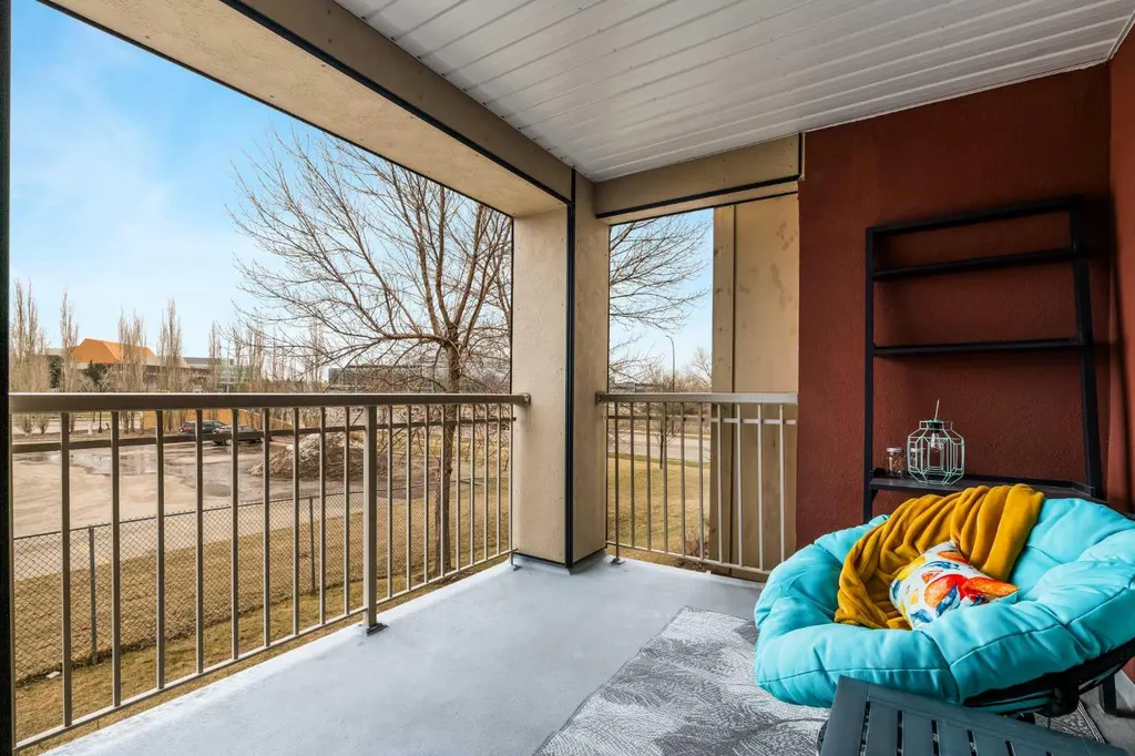 5115 Richard Road SW Calgary AB T3E 7M7