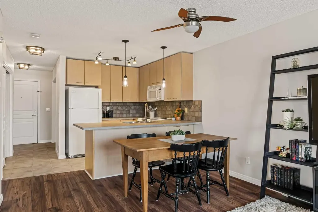 5115 Richard Road SW Calgary AB T3E 7M7