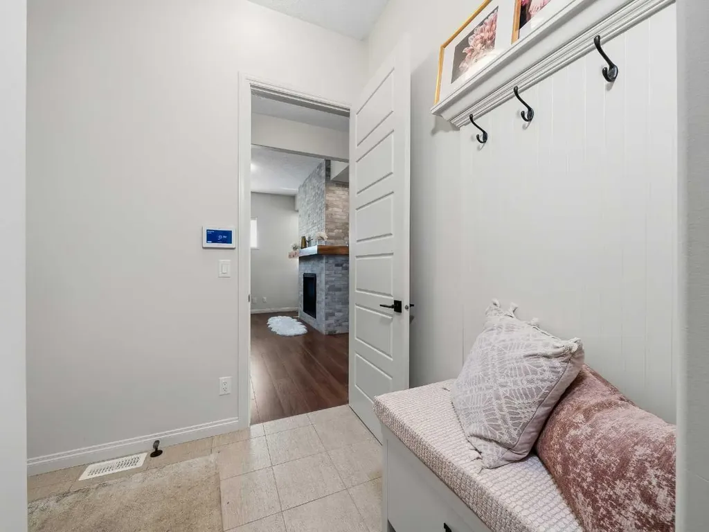 244 D'arcy Ranch Drive Okotoks AB T1S 5V9