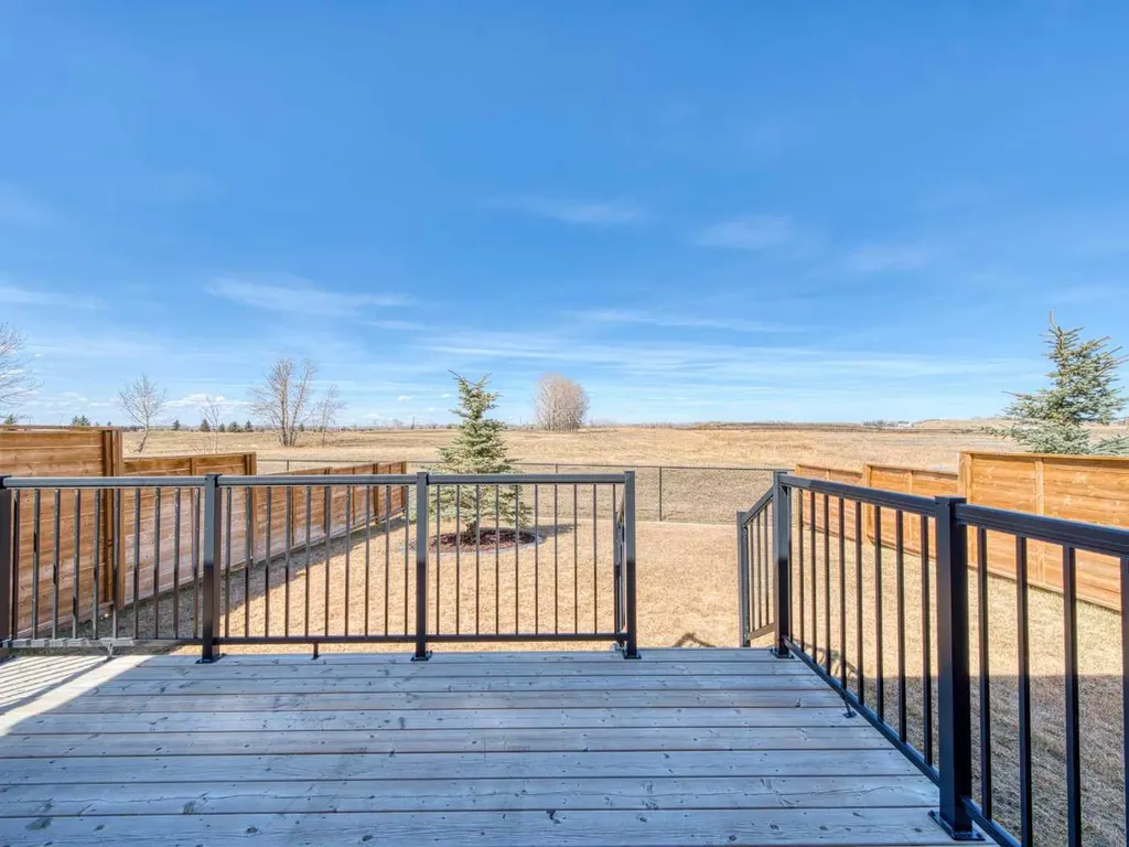 244 D'arcy Ranch Drive Okotoks AB T1S 5V9