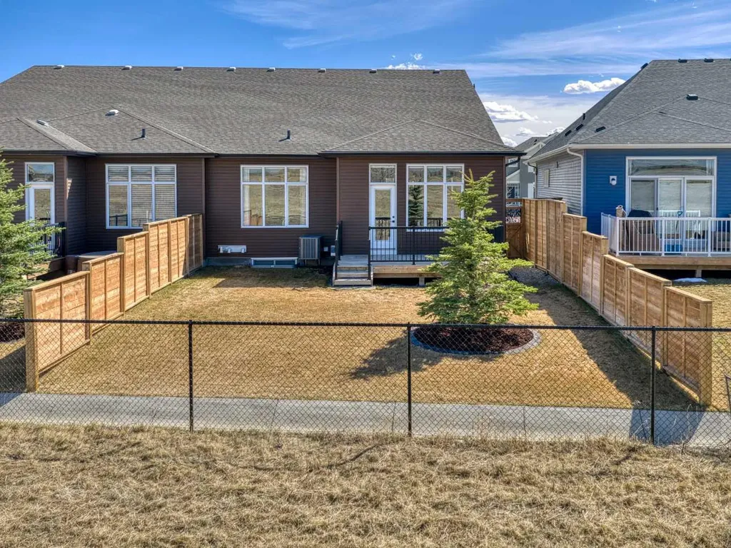 244 D'arcy Ranch Drive Okotoks AB T1S 5V9