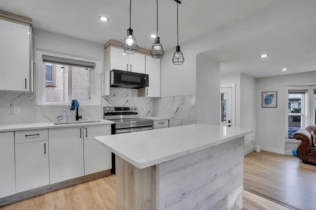 51 Taraglen Road NE Calgary AB t3j 2n8