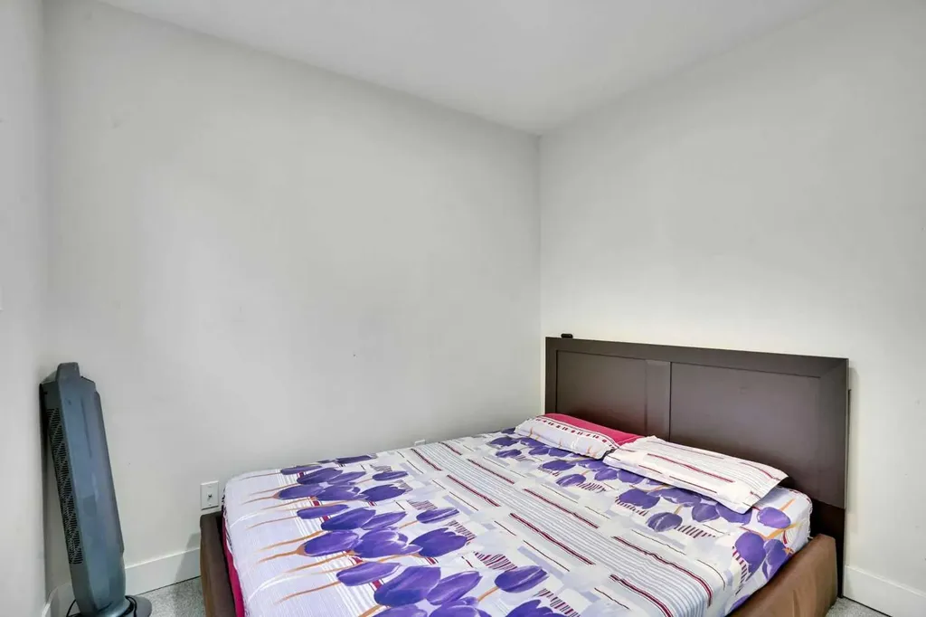 51 Taraglen Road NE Calgary AB t3j 2n8