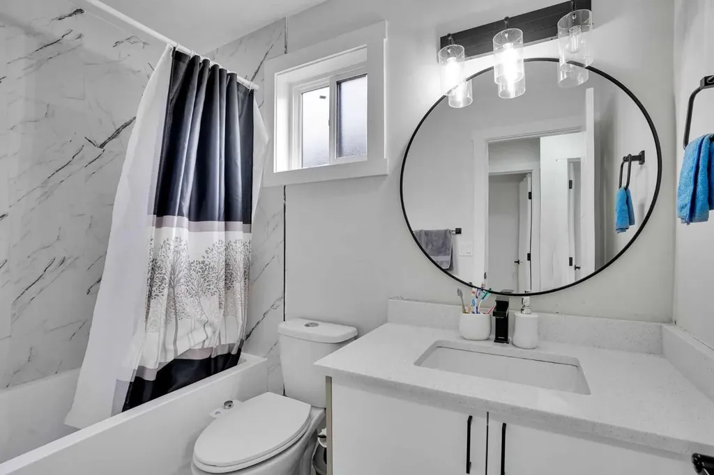 51 Taraglen Road NE Calgary AB t3j 2n8