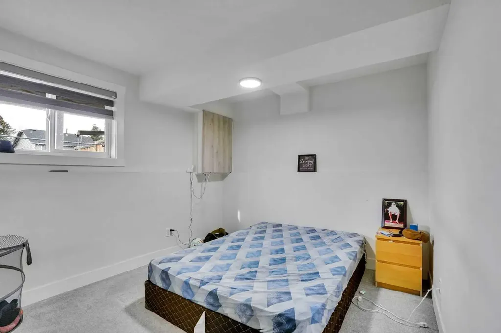 51 Taraglen Road NE Calgary AB t3j 2n8