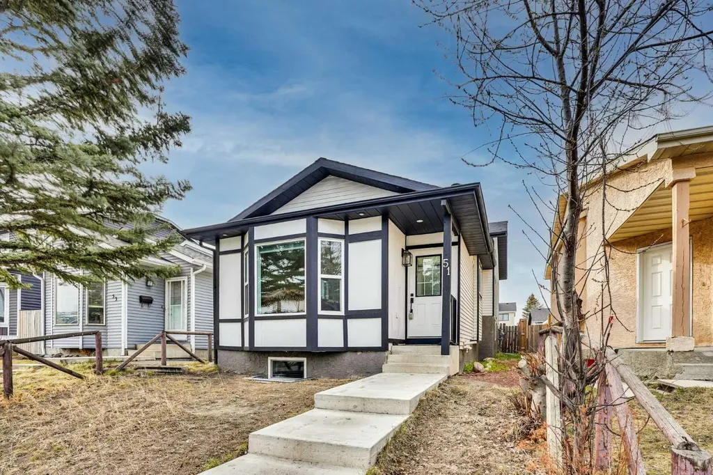 51 Taraglen Road NE Calgary AB t3j 2n8
