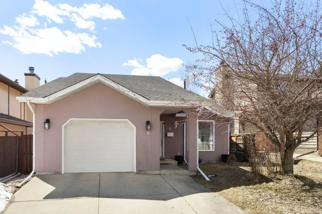 8 Hawkfield Crescent NW Calgary AB T3G 1Z5