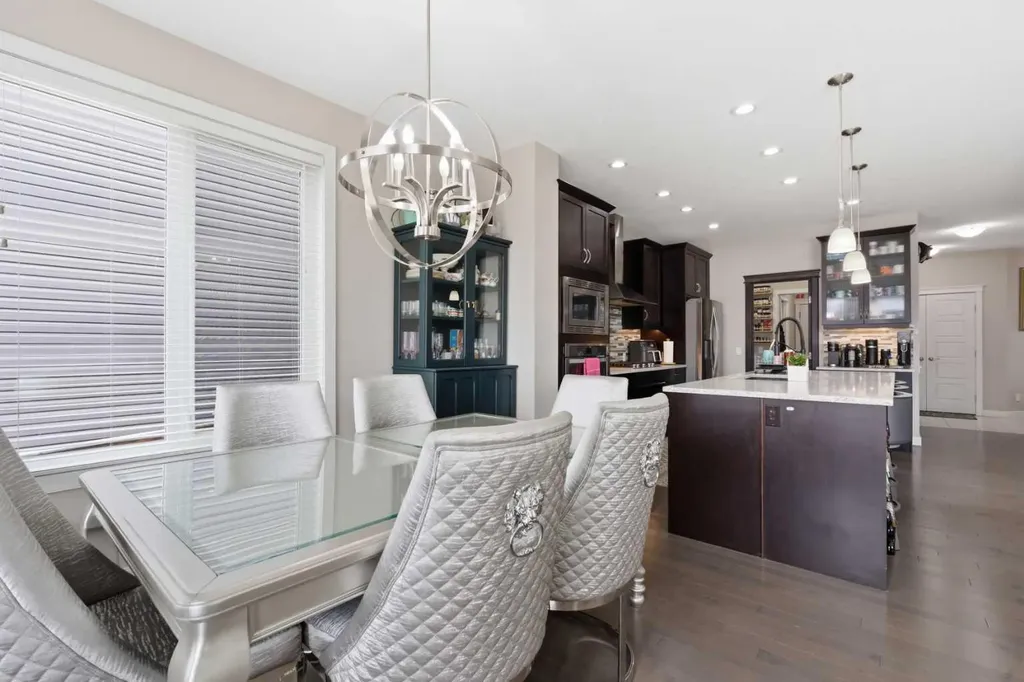 2620 Ravenslea Gardens SE Airdrie AB T4A0T2