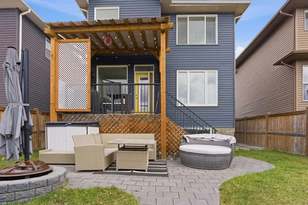 2620 Ravenslea Gardens SE Airdrie AB T4A0T2