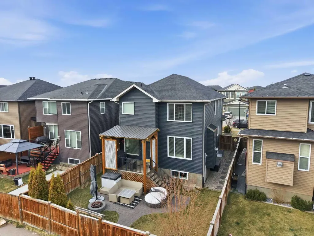 2620 Ravenslea Gardens SE Airdrie AB T4A0T2