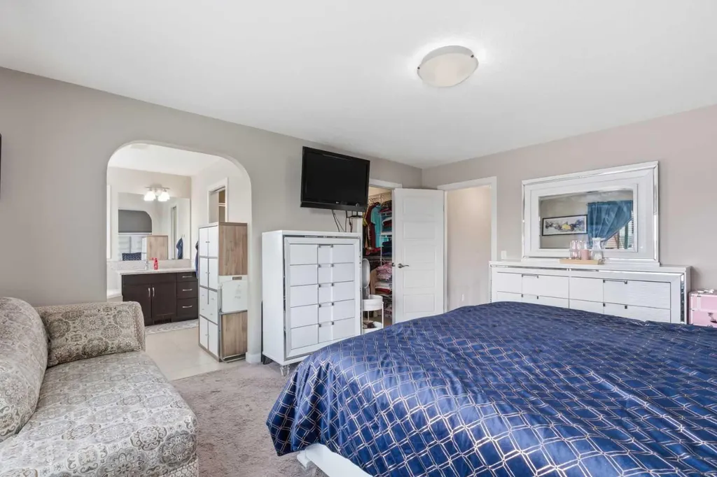 2620 Ravenslea Gardens SE Airdrie AB T4A0T2