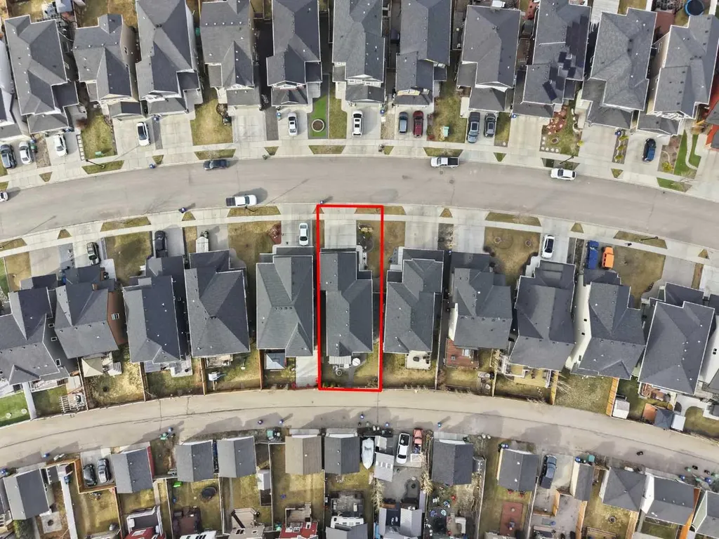 2620 Ravenslea Gardens SE Airdrie AB T4A0T2