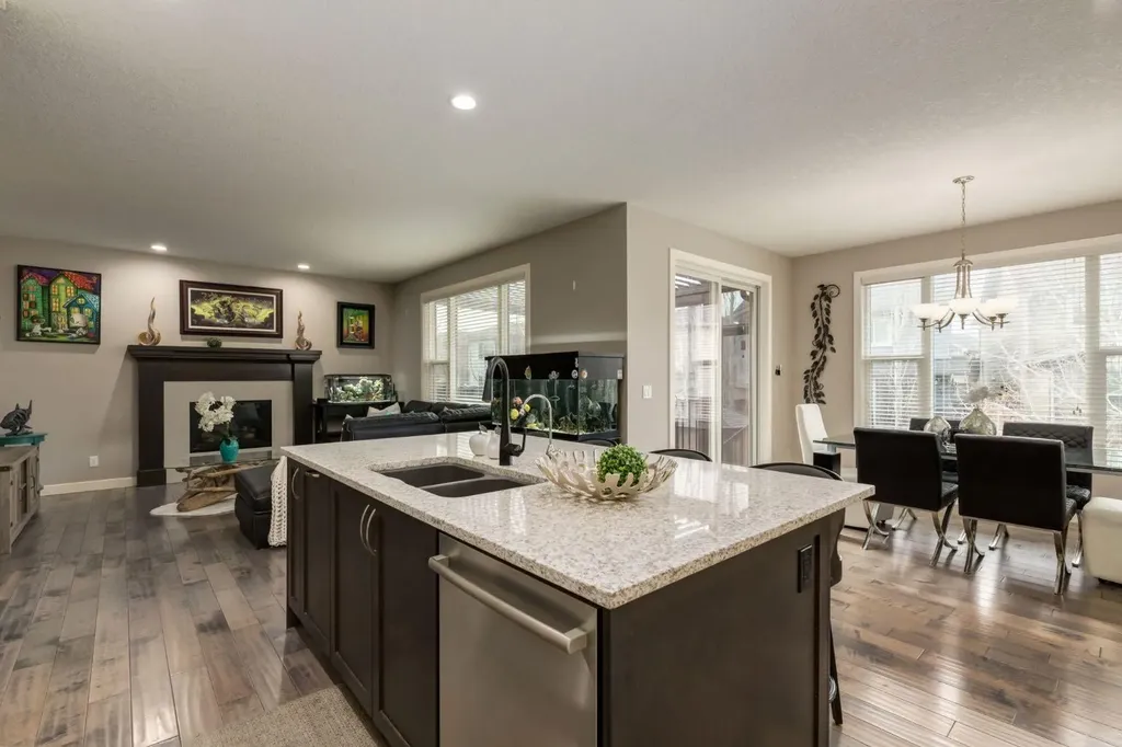 39 Cranbrook Crescent SE Calgary AB T3M 0W9