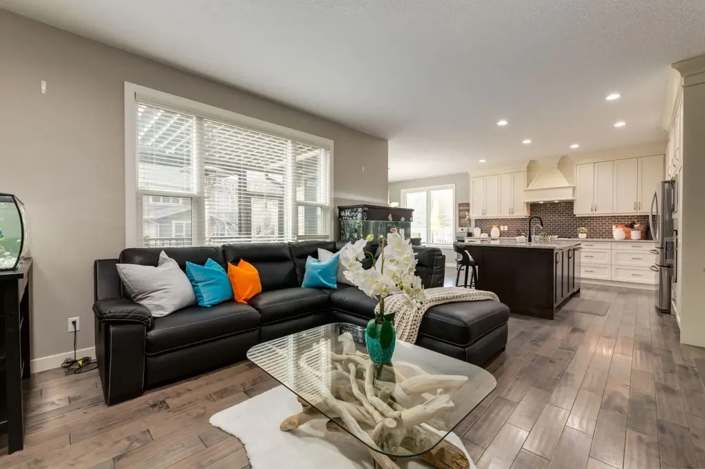 39 Cranbrook Crescent SE Calgary AB T3M 0W9