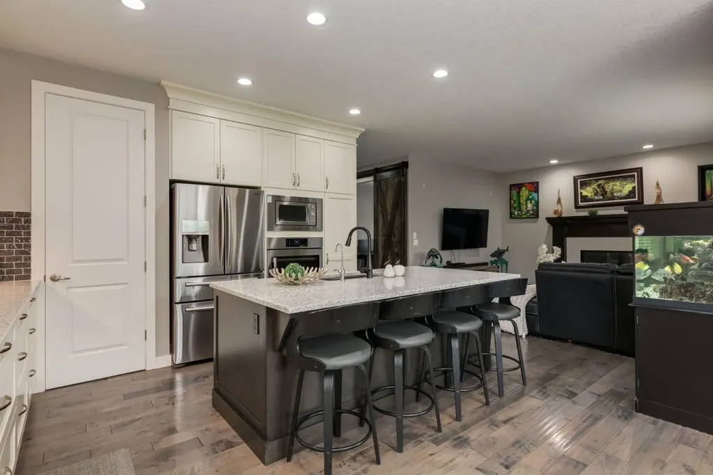 39 Cranbrook Crescent SE Calgary AB T3M 0W9