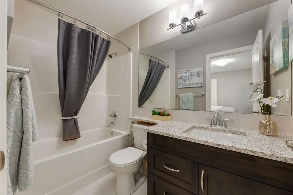 39 Cranbrook Crescent SE Calgary AB T3M 0W9