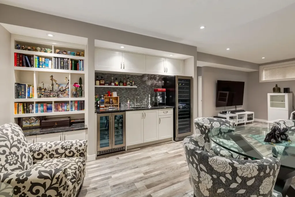 39 Cranbrook Crescent SE Calgary AB T3M 0W9