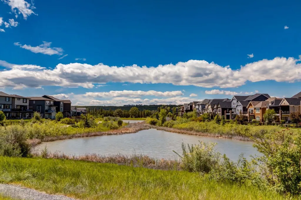 39 Cranbrook Crescent SE Calgary AB T3M 0W9