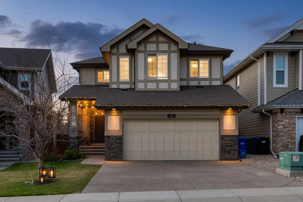 39 Cranbrook Crescent SE Calgary AB T3M 0W9