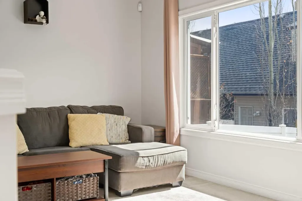 115 Drake Landing Court Okotoks AB T1S 2M3