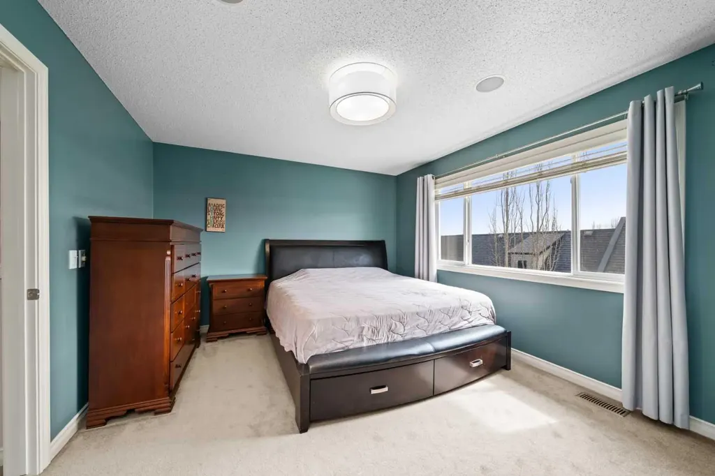 115 Drake Landing Court Okotoks AB T1S 2M3