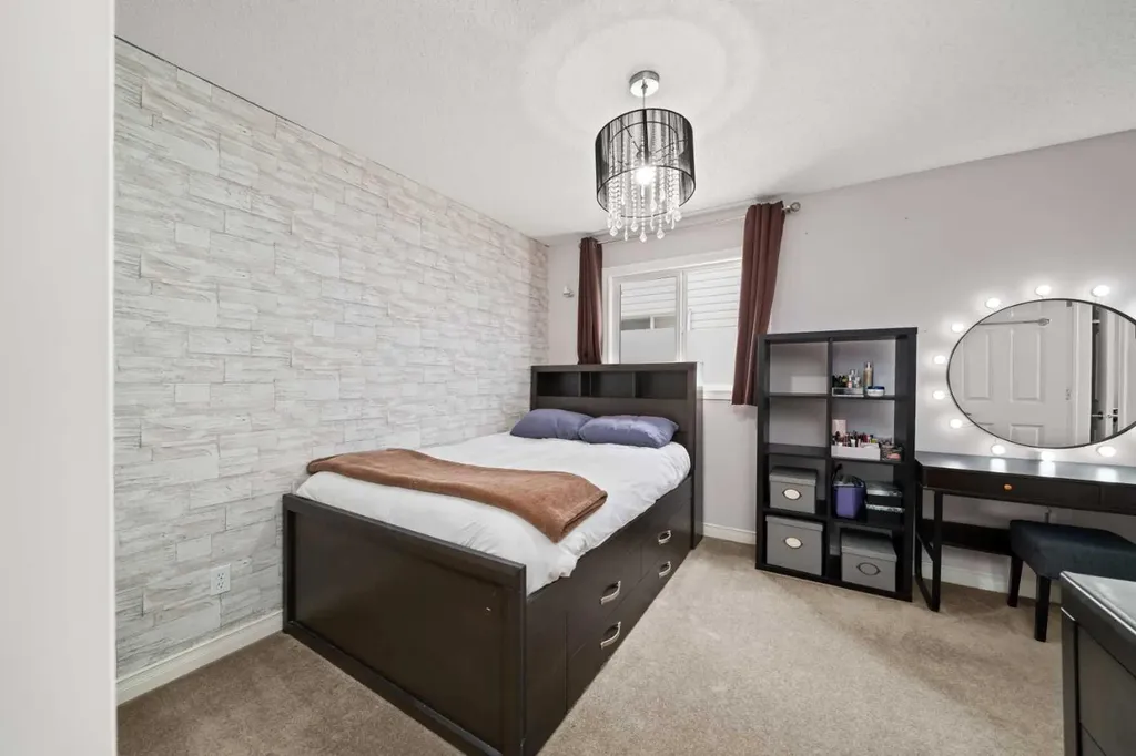 115 Drake Landing Court Okotoks AB T1S 2M3