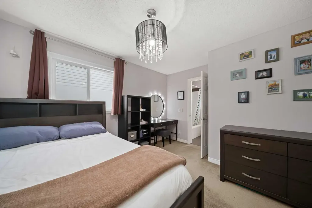 115 Drake Landing Court Okotoks AB T1S 2M3
