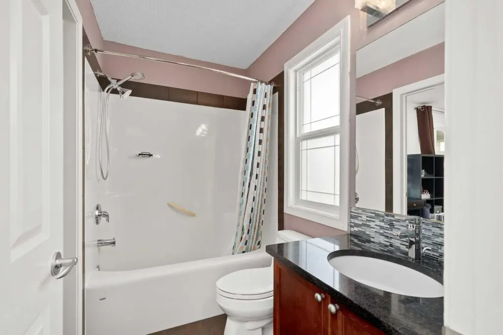 115 Drake Landing Court Okotoks AB T1S 2M3
