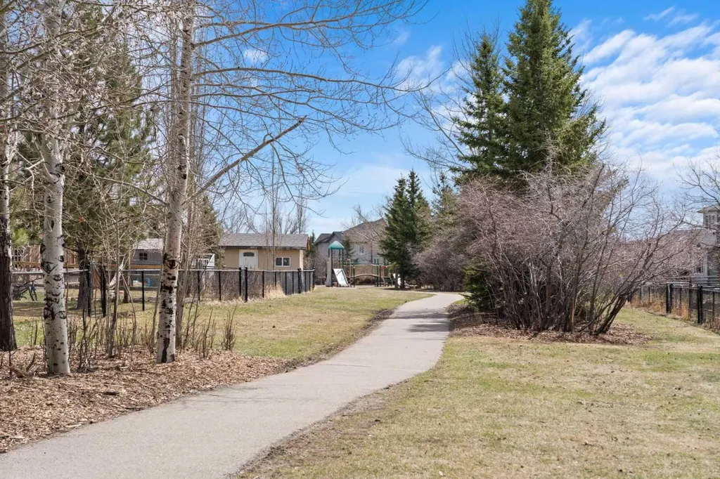115 Drake Landing Court Okotoks AB T1S 2M3