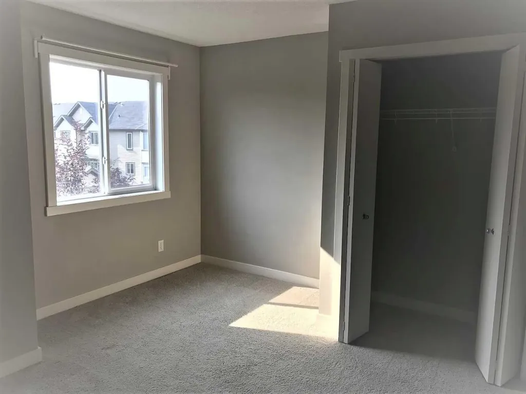 2445 Kingsland Road SE Airdrie AB T4A 0B6