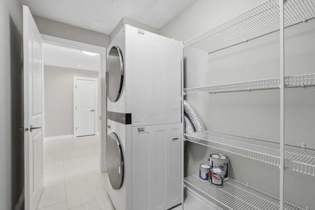 39 Quarry Gate SE Calgary AB T2C 5P4