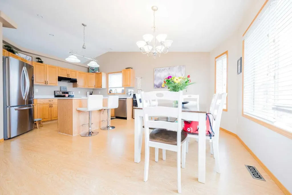 1052 10 Street Beaverlodge AB T0H 0C0