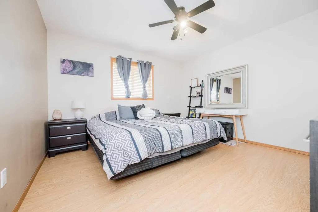 1052 10 Street Beaverlodge AB T0H 0C0