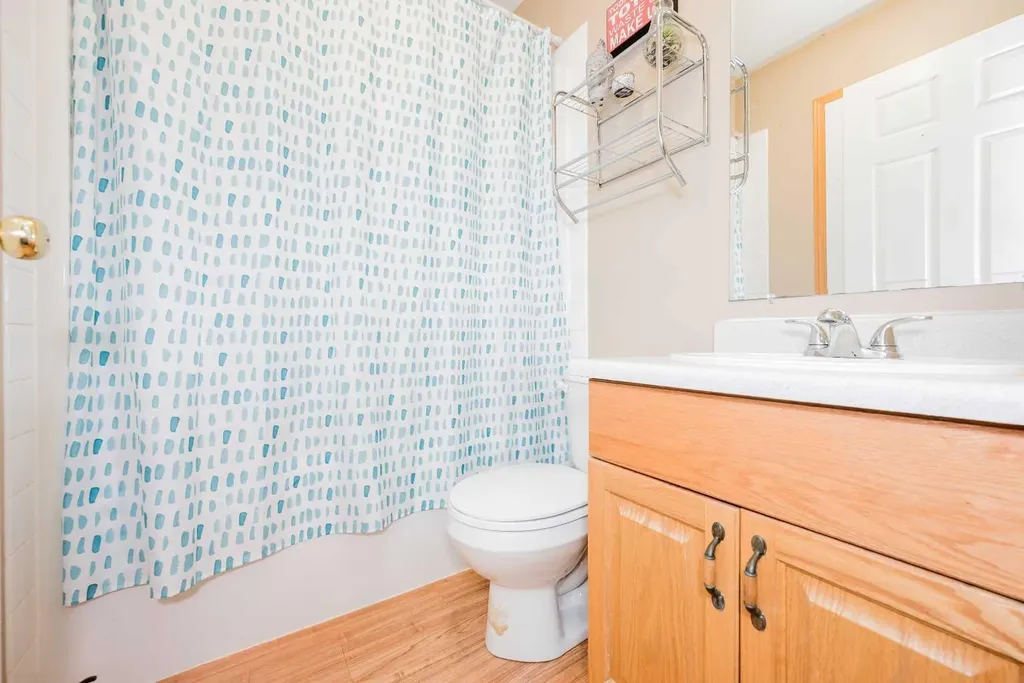 1052 10 Street Beaverlodge AB T0H 0C0