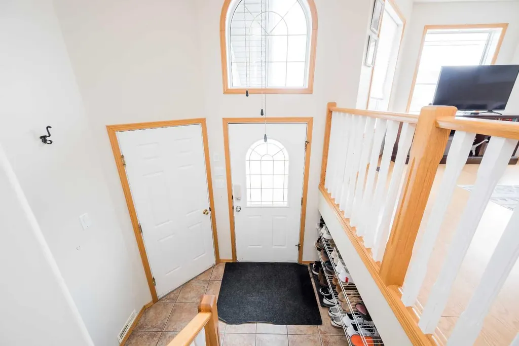1052 10 Street Beaverlodge AB T0H 0C0