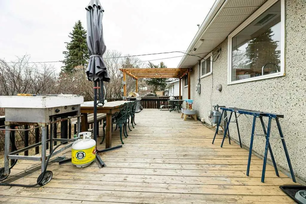 5209 Wilson Street Blackfalds AB T0M 0J0