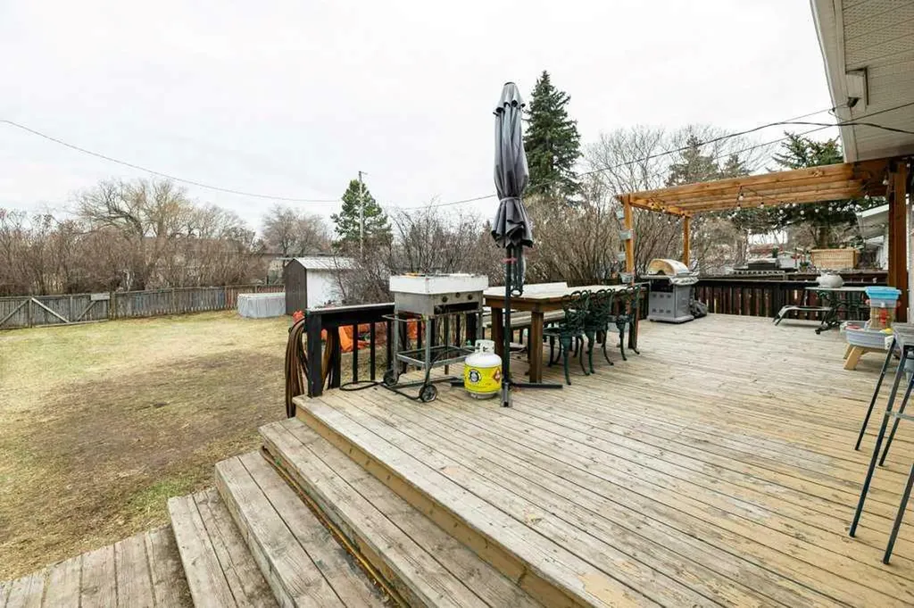 5209 Wilson Street Blackfalds AB T0M 0J0