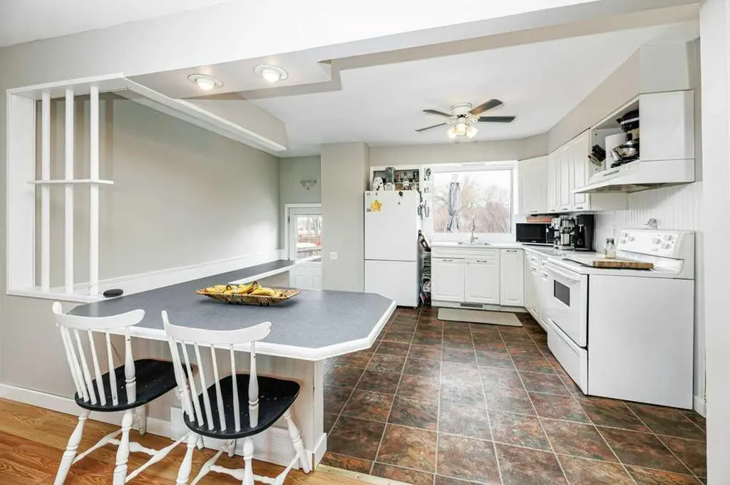 5209 Wilson Street Blackfalds AB T0M 0J0