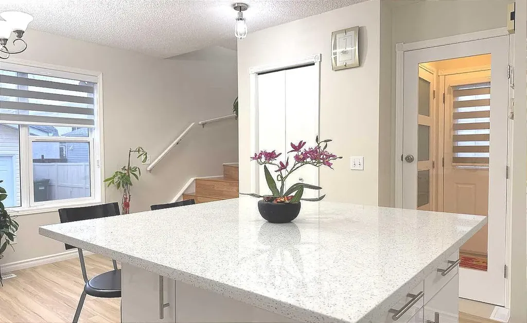 86 Harvest Rose Circle NE Calgary AB T3K 4M7