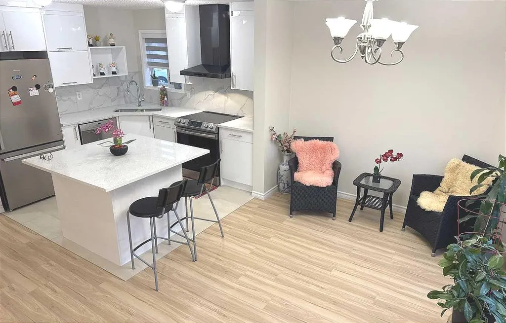 86 Harvest Rose Circle NE Calgary AB T3K 4M7
