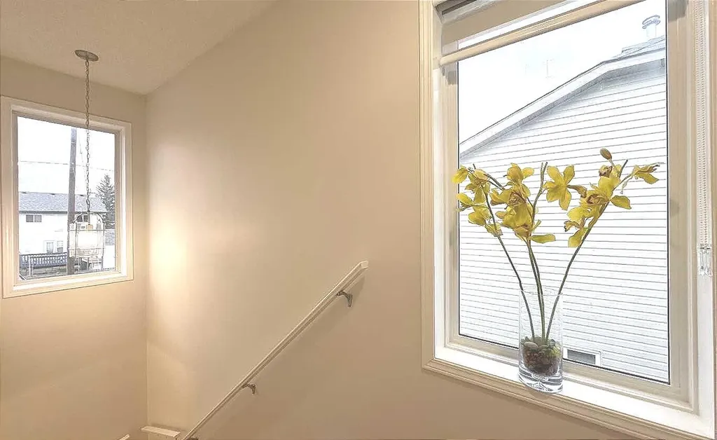 86 Harvest Rose Circle NE Calgary AB T3K 4M7