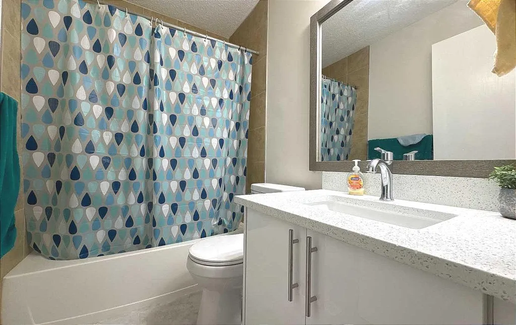 86 Harvest Rose Circle NE Calgary AB T3K 4M7