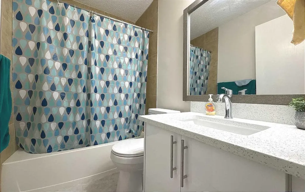 86 Harvest Rose Circle NE Calgary AB T3K 4M7