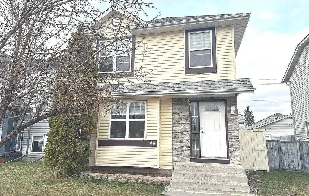 86 Harvest Rose Circle NE Calgary AB T3K 4M7